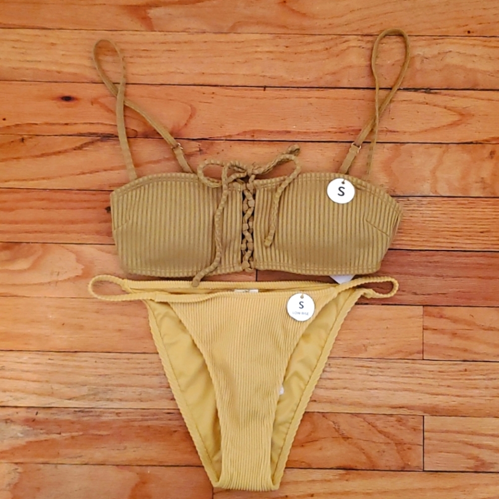 Ribbed bikini